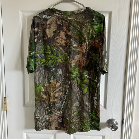 Men’s Mossy Oak No Fly Zone Tech Camo Short Sleeved Shirt Size Medium - Picture 2 of 6